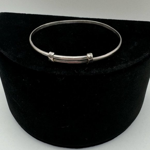 950 Sterling Silver Expandable Bangle - Picture 2 of 4